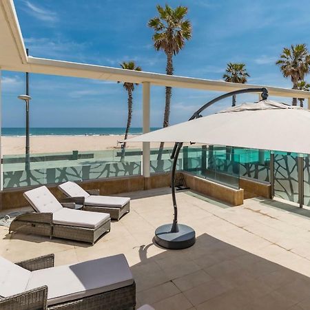 Luxury Beach Front Apartment With Pool Valensiya Dış mekan fotoğraf